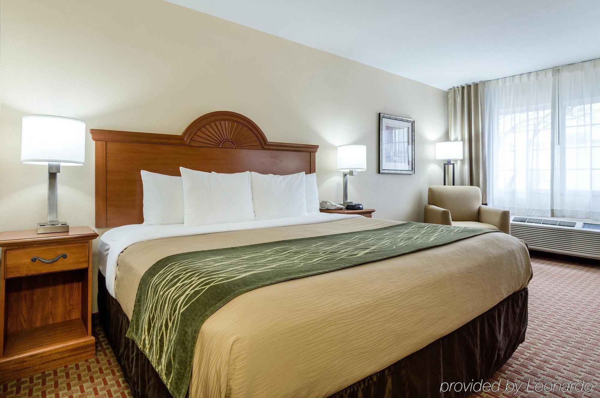 Super 8 By Wyndham Great Bend Otel Dış mekan fotoğraf