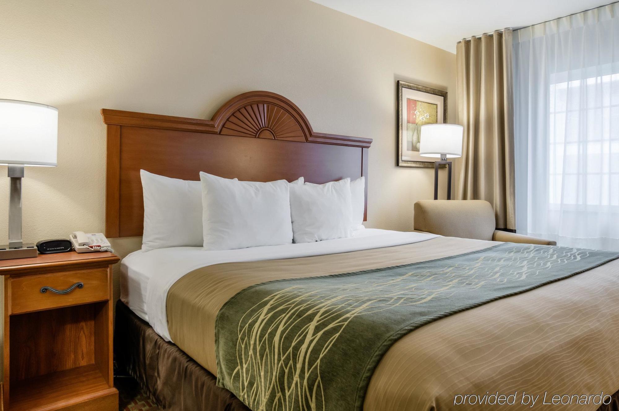 Super 8 By Wyndham Great Bend Otel Dış mekan fotoğraf