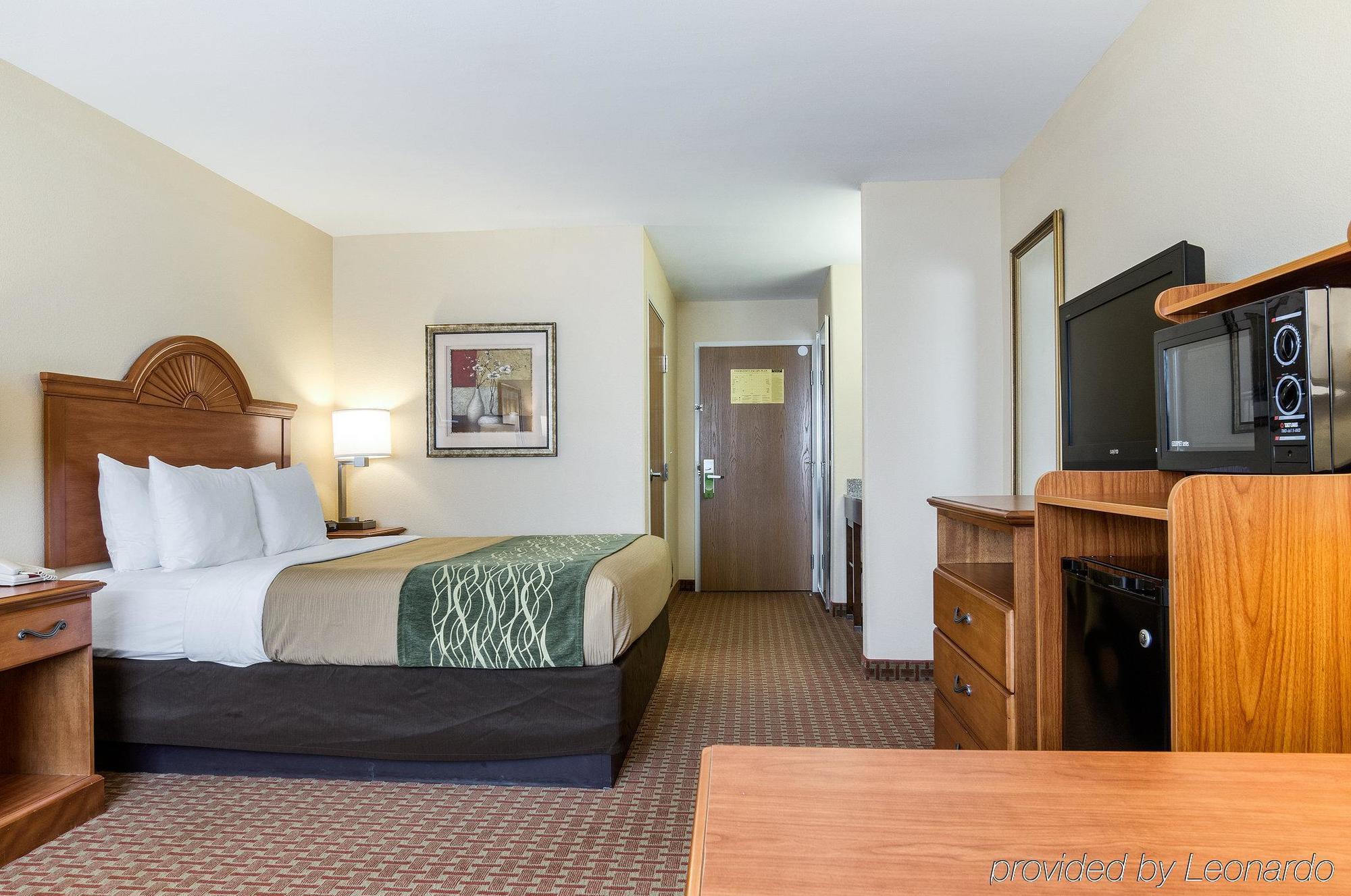Super 8 By Wyndham Great Bend Otel Dış mekan fotoğraf