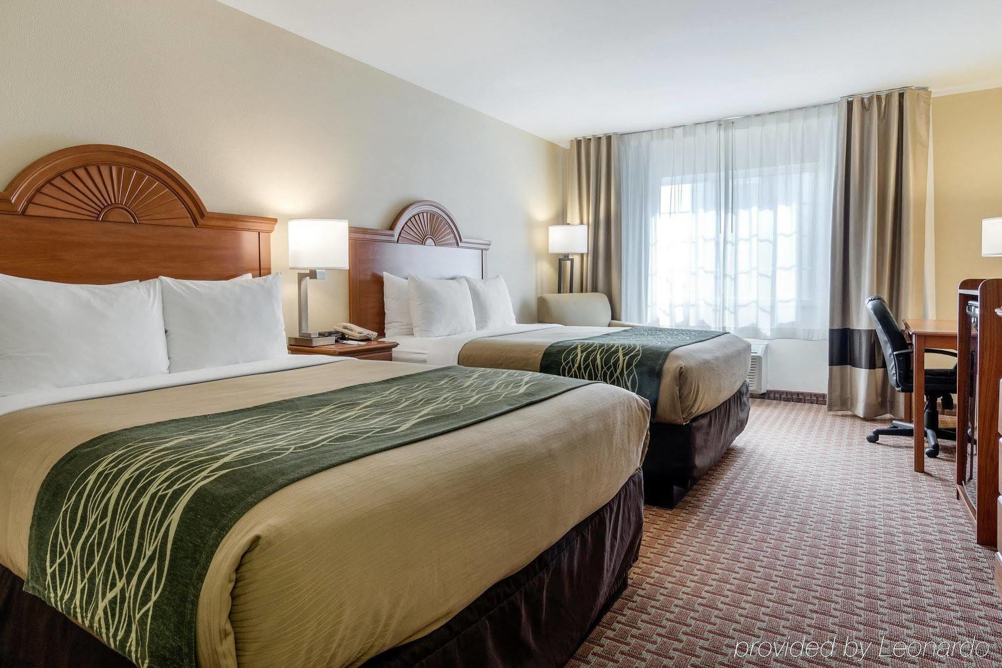 Super 8 By Wyndham Great Bend Otel Dış mekan fotoğraf