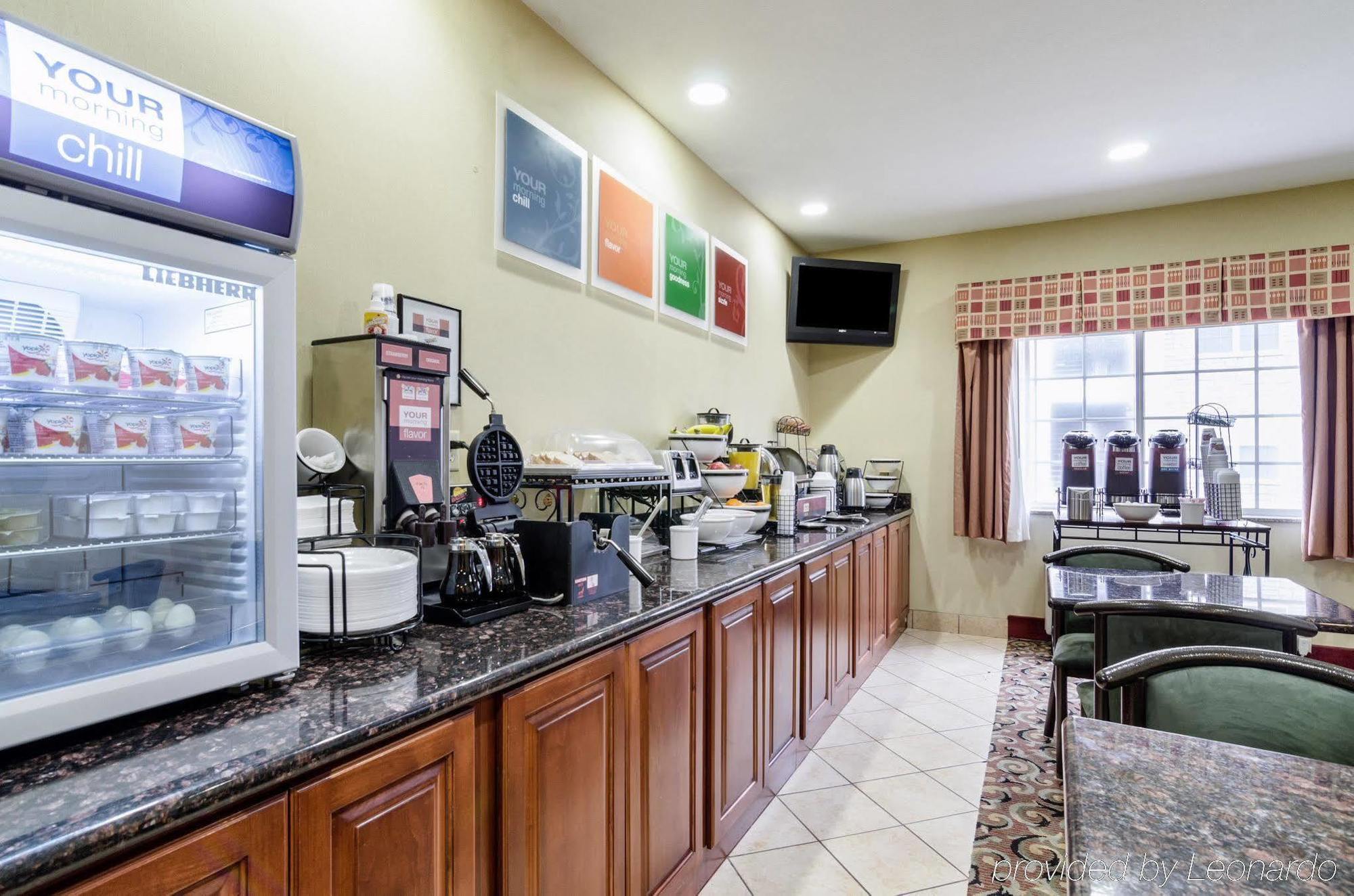 Super 8 By Wyndham Great Bend Otel Dış mekan fotoğraf